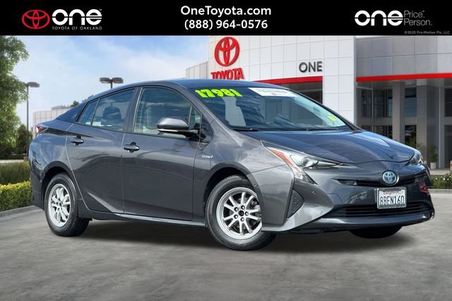 2017 Toyota Prius Two FWD photo