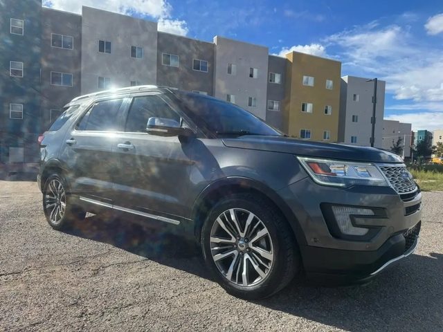 2017 Ford Explorer Platinum 4WD photo