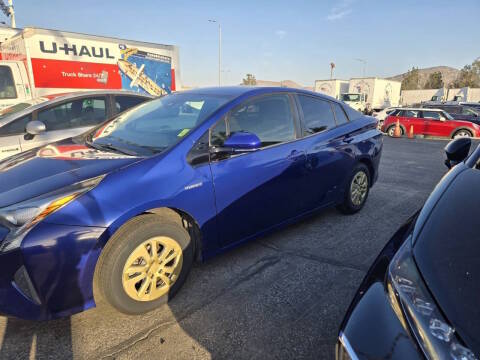 2017 Toyota Prius Two FWD photo