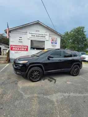 2018 Jeep Cherokee Latitude FWD photo