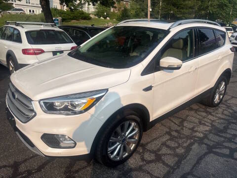 2018 Ford Escape Titanium 4WD photo