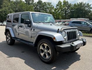 2017 Jeep Wrangler Unlimited Sahara 4WD photo