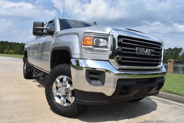2018 GMC Sierra 2500HD SLE 4WD photo
