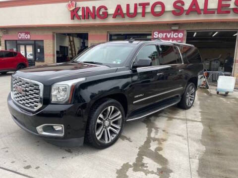 2018 GMC Yukon XL Denali 4WD photo
