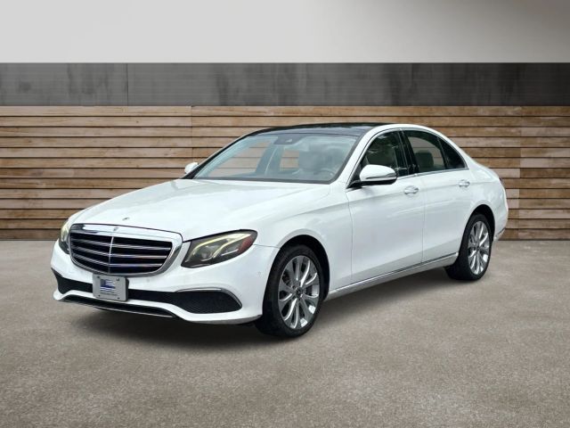 2018 Mercedes-Benz E-Class E 300 AWD photo