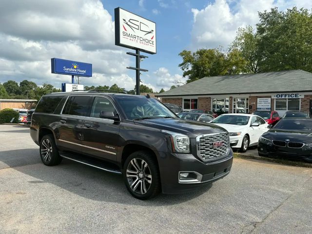 2018 GMC Yukon XL Denali RWD photo