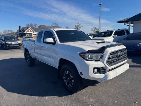 2017 Toyota Tacoma TRD Sport RWD photo