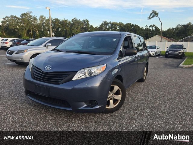 2017 Toyota Sienna L FWD photo