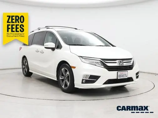 2018 Honda Odyssey Touring FWD photo