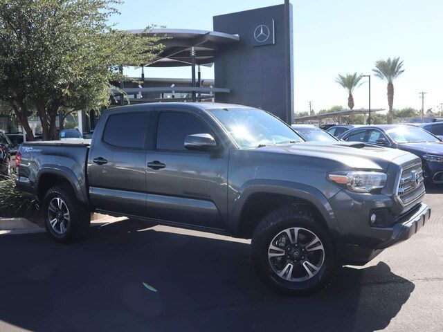 2017 Toyota Tacoma TRD Sport RWD photo