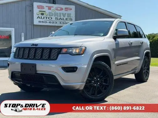 2018 Jeep Grand Cherokee Altitude 4WD photo