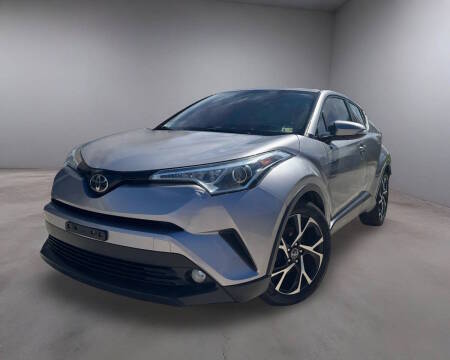 2018 Toyota C-HR XLE Premium FWD photo