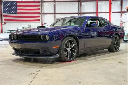 2017 Dodge Challenger 392 Hemi Scat Pack Shaker RWD photo