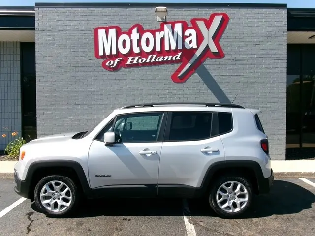 2017 Jeep Renegade Latitude 4WD photo