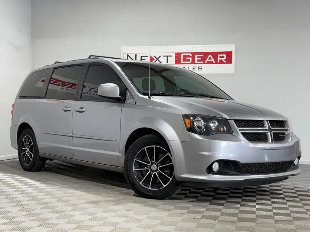 2016 Dodge Grand Caravan R/T FWD photo