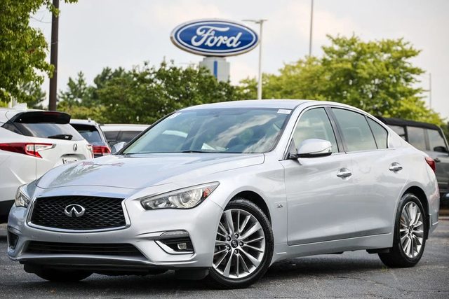 2018 Infiniti Q50 3.0t LUXE AWD photo
