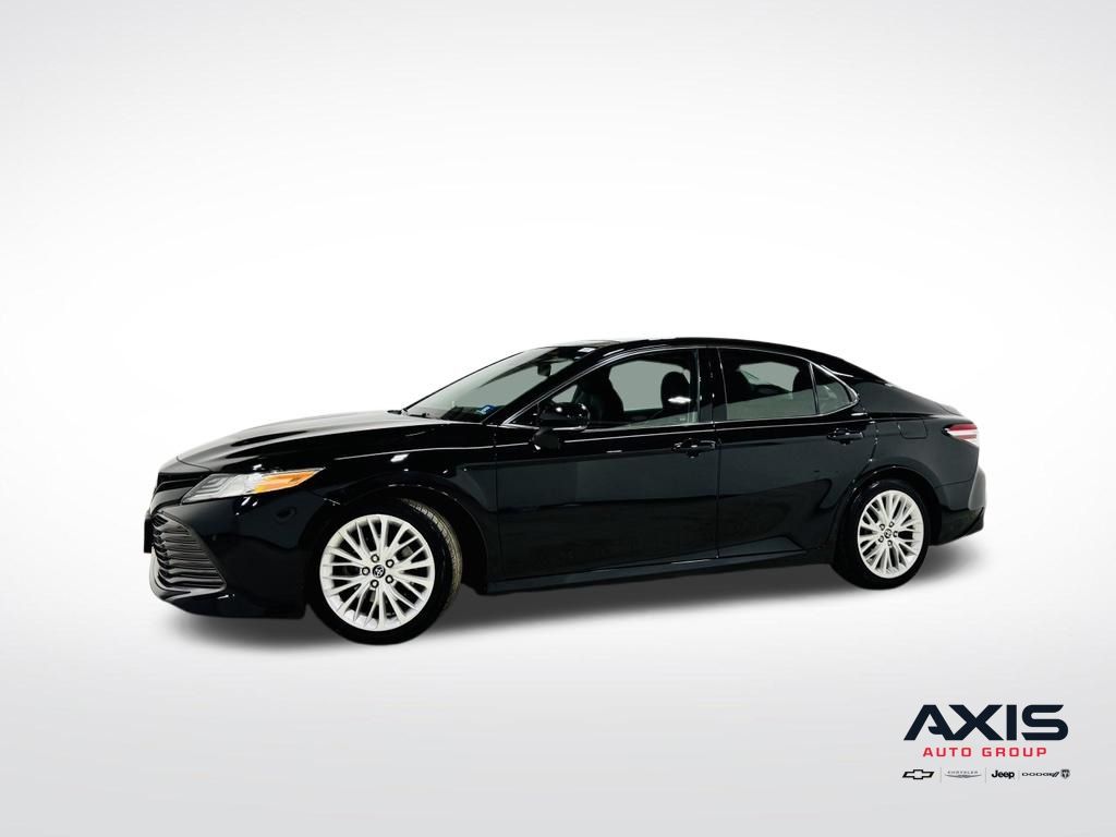 2018 Toyota Camry XLE FWD photo