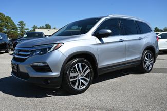 2017 Honda Pilot Elite AWD photo
