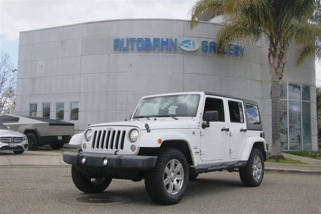 2018 Jeep Wrangler Unlimited Sahara 4WD photo