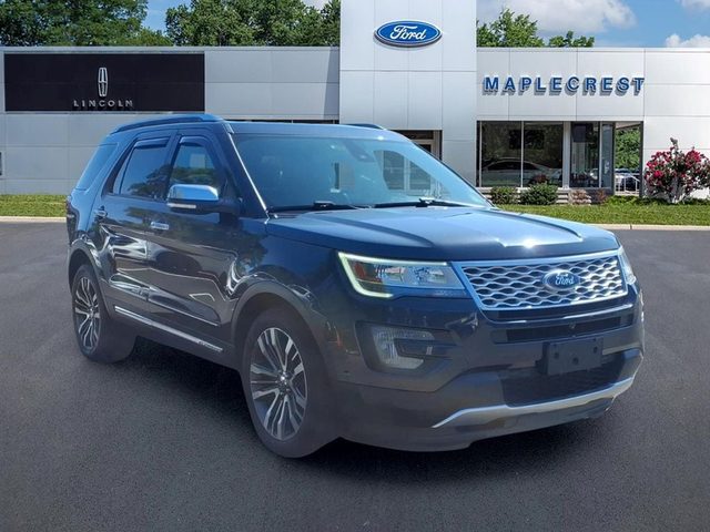 2017 Ford Explorer Platinum 4WD photo