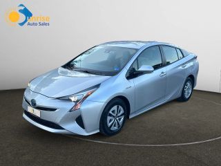 2017 Toyota Prius Three FWD photo