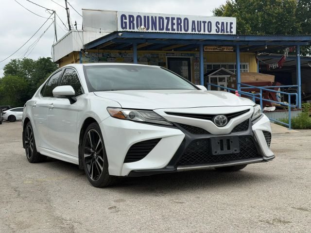 2018 Toyota Camry XSE FWD photo