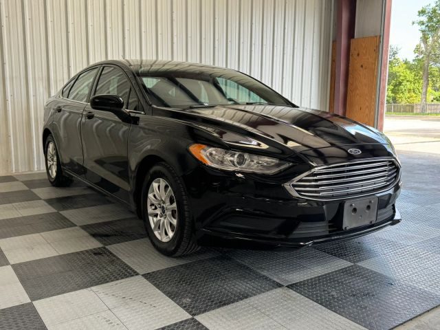 2018 Ford Fusion S FWD photo