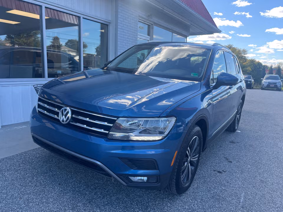 2018 Volkswagen Tiguan SEL FWD photo