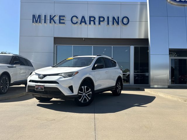 2018 Toyota RAV4 LE AWD photo