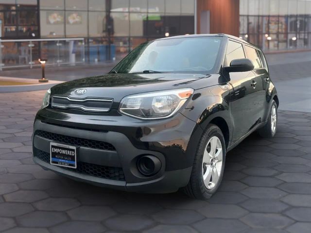 2017 Kia Soul Base FWD photo