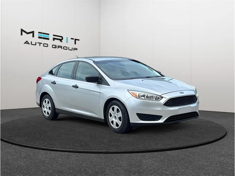 2018 Ford Focus S FWD photo