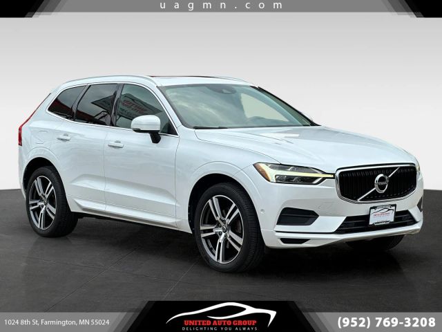 2018 Volvo XC60 Momentum AWD photo