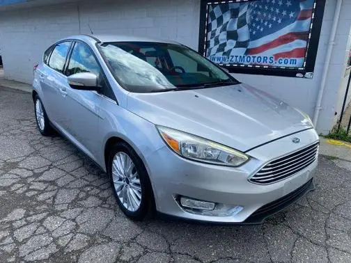 2016 Ford Focus Titanium FWD photo