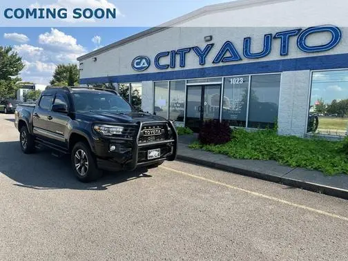 2017 Toyota Tacoma TRD Sport 4WD photo