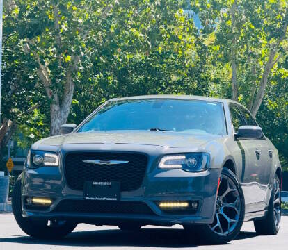2018 Chrysler 300 300S RWD photo