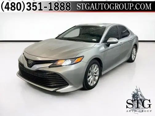 2018 Toyota Camry LE FWD photo