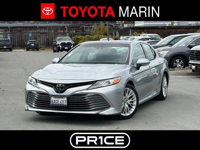 2018 Toyota Camry XLE FWD photo