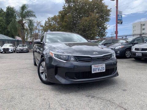 2017 Kia Optima Base FWD photo