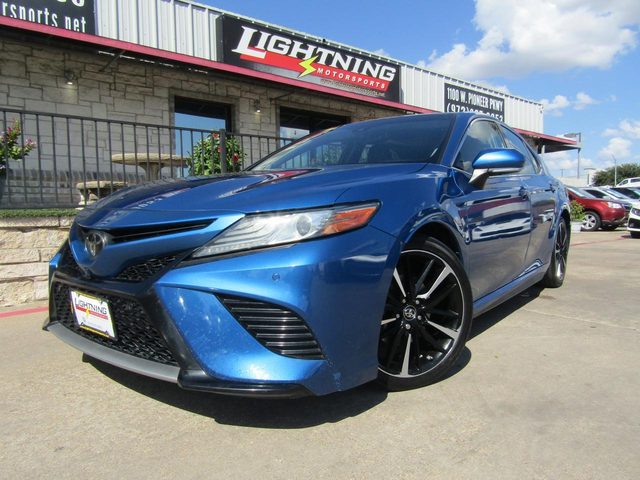 2018 Toyota Camry XSE V6 FWD photo