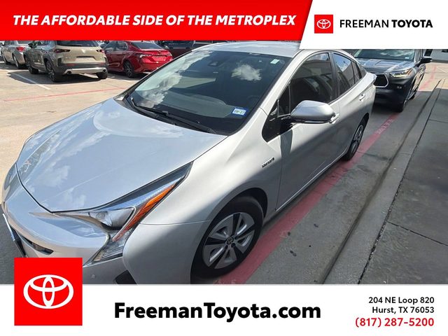 2017 Toyota Prius Four FWD photo