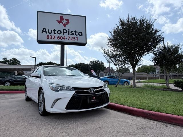 2016 Toyota Camry SE FWD photo