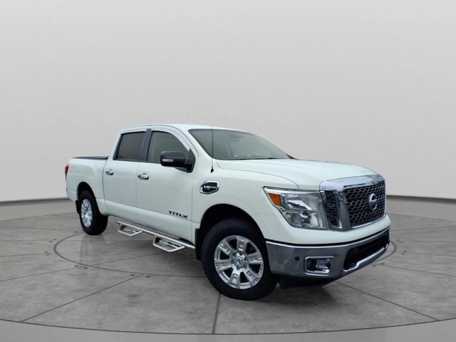 2017 Nissan Titan SV 4WD photo
