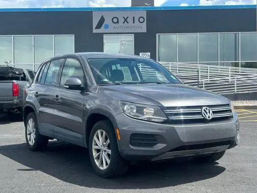 2017 Volkswagen Tiguan  AWD photo
