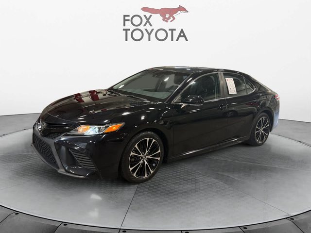 2018 Toyota Camry SE FWD photo