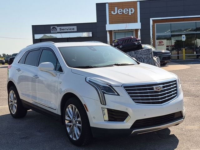 2017 Cadillac XT5 Platinum AWD AWD photo