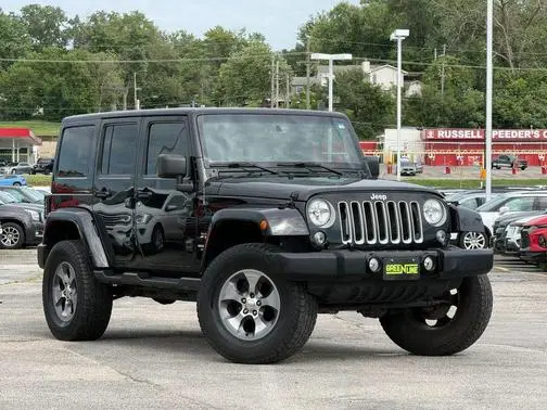 2016 Jeep Wrangler Unlimited Sahara 4WD photo