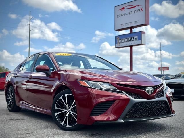 2018 Toyota Camry SE FWD photo
