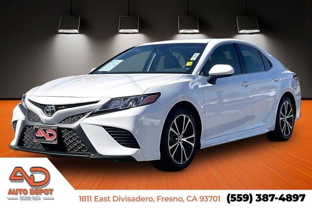 2018 Toyota Camry SE FWD photo