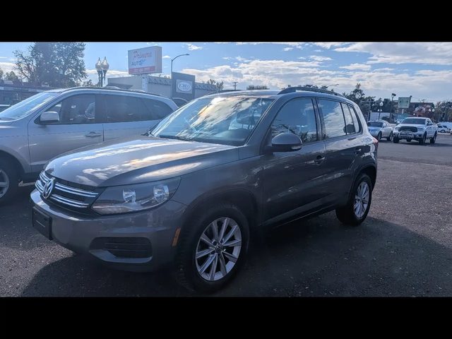 2017 Volkswagen Tiguan  AWD photo