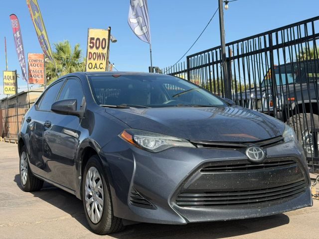 2018 Toyota Corolla LE FWD photo